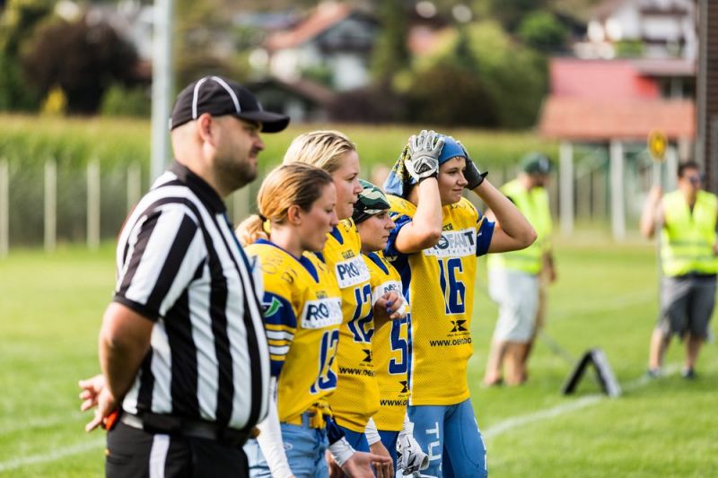 giants_ladies_10092016_01