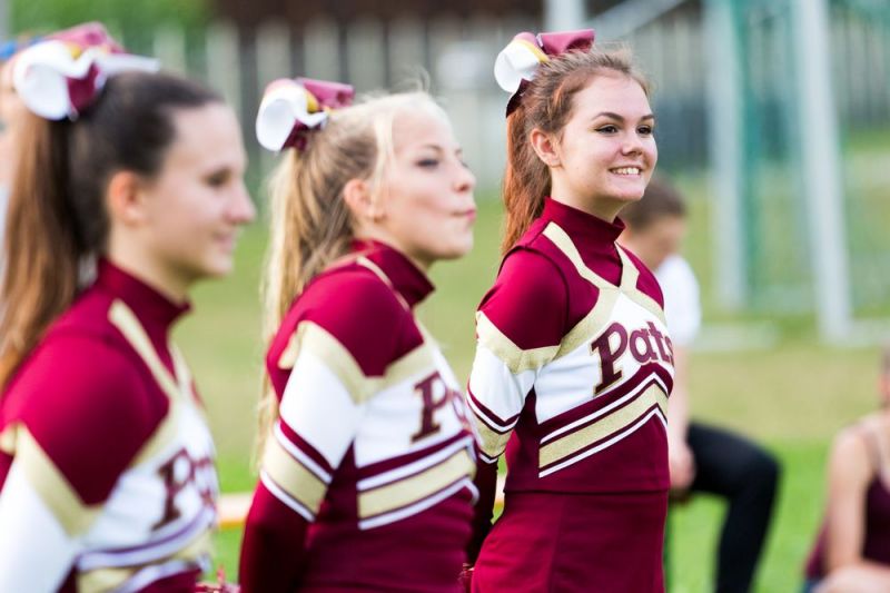 pats_cheer_02